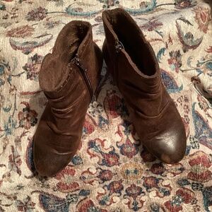 Barestraps boots